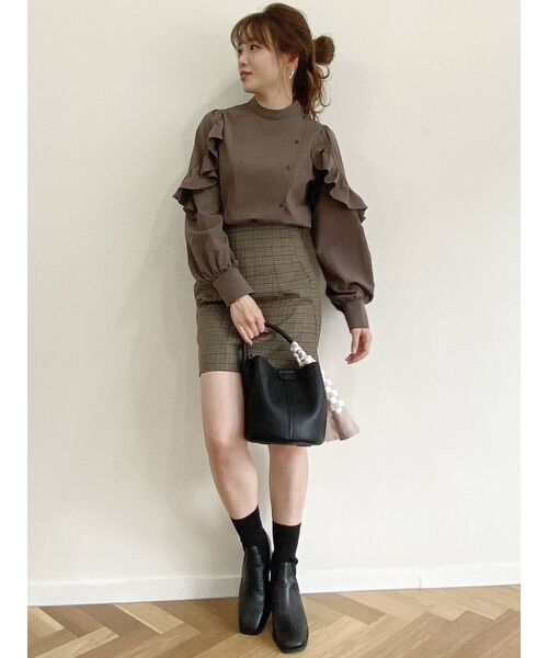 dazzlin(ダズリン)の「ソックスタイトショートブーツ(ブーツ・レディース・ブラック/ベージュ・MEDIUM/LARGE)」の11枚目の写真