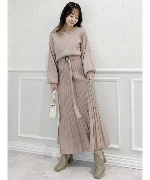 dazzlin(ダズリン)の「ソックスタイトショートブーツ(ブーツ・レディース・ブラック/ベージュ・MEDIUM/LARGE)」の15枚目の写真