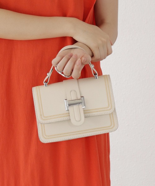 Shelly island（シェリーアイランド）の「2WAYミニスクエアバッグ（ハンドバッグ・レディース・ホワイト/パープル/イエロー・FREE）」の2枚目の写真