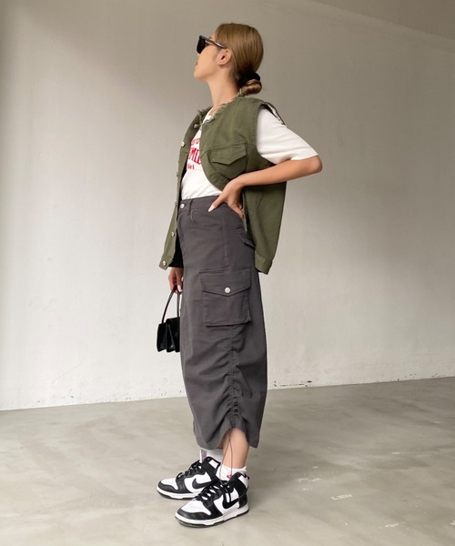 SHAGGIE（シャギー）の「サイドシャーリングミリタリーミディ丈スカート（スカート・レディース・ブラック/グレー/カーキ・SMALL/MEDIUM）」の12枚目の写真