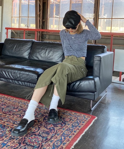 SHAGGIE（シャギー）の「サイドシャーリングミリタリーミディ丈スカート（スカート・レディース・ブラック/グレー/カーキ・SMALL/MEDIUM）」の18枚目の写真