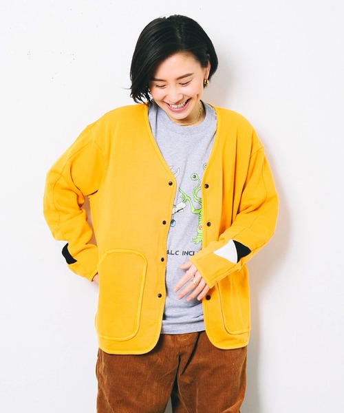 And A（アンドエー）の「AlexanderLeeChang アレキサンダーリーチャン / BLC SWET SANKAKU CARDIGAN サンカク オーバーサイズ スウェットカーディガン / BC012201（カーディガン/ボレロ・メンズ・マスタード/グレー/ブラック・LARGE/X-LARGE/MEDIUM）」の3枚目の写真