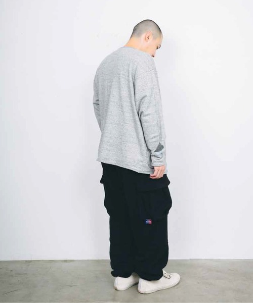 And A（アンドエー）の「AlexanderLeeChang アレキサンダーリーチャン / BLC SWET SANKAKU CARDIGAN サンカク オーバーサイズ スウェットカーディガン / BC012201（カーディガン/ボレロ・メンズ・マスタード/グレー/ブラック・LARGE/X-LARGE/MEDIUM）」の14枚目の写真