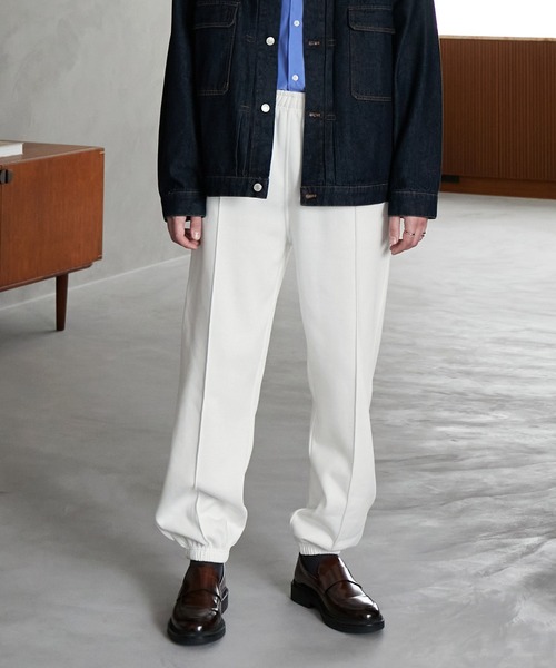 EMMA CLOTHES（エマクローズ）の「ピンタックルーズテーパードスウェットジョガーパンツ EMMA CLOTHES（スウェットパンツ・メンズ・ライラック/アイボリー/チャコール/セージグリーン/ブラック・S/M/L）」の7枚目の写真