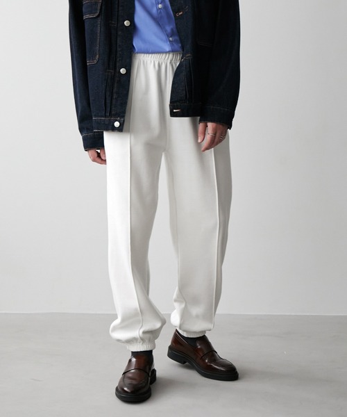 EMMA CLOTHES（エマクローズ）の「ピンタックルーズテーパードスウェットジョガーパンツ EMMA CLOTHES（スウェットパンツ・メンズ・ライラック/アイボリー/チャコール/セージグリーン/ブラック・S/M/L）」の11枚目の写真