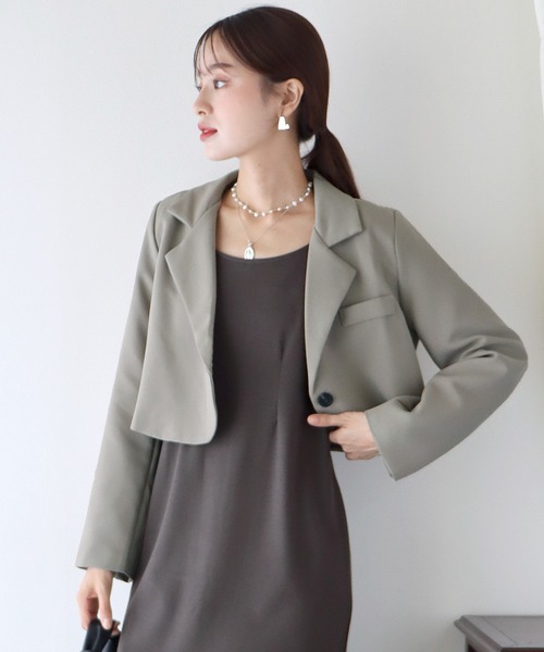 BLUEEAST（ブルーイースト）の「ショートジャケット（テーラードジャケット・レディース・ブラック/ベージュ/グレイッシュベージュ/グレー系/ブラック系・MEDIUM/LARGE）」の5枚目の写真