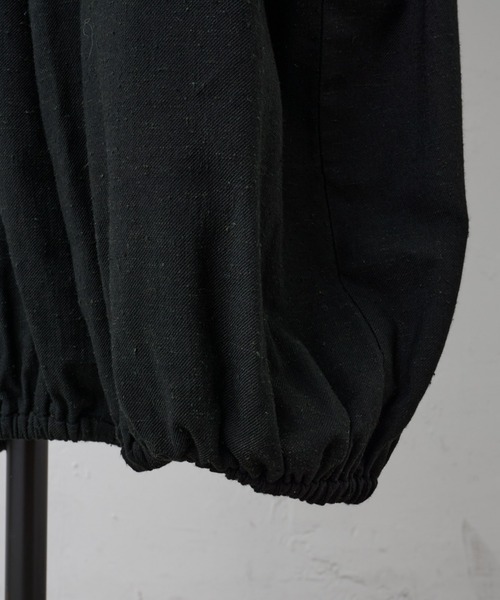 BEARDSLEY（ビアズリー）の「フロントファスナーがワンポイント 好みの開きに 裾バルーンオールインワン（つなぎ/オールインワン・レディース・ブラック・FREE）」の12枚目の写真