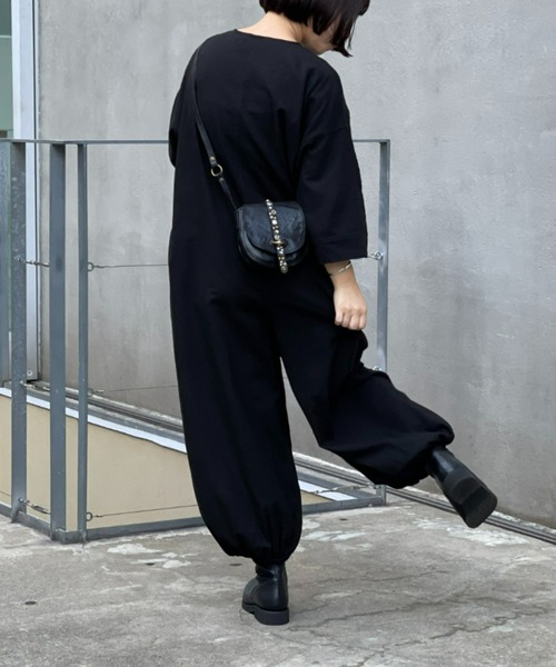 BEARDSLEY（ビアズリー）の「フロントファスナーがワンポイント 好みの開きに 裾バルーンオールインワン（つなぎ/オールインワン・レディース・ブラック・FREE）」の14枚目の写真