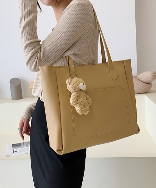 yuue' ( wear )（ユーイ）の「くまキーホルダー付き シンプル