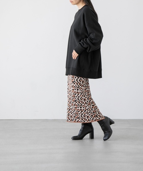 yuw（ユウ）の「ＵＮＩＳＥＸヘビースウェット　170711（スウェット・レディース・ブラック/グレー/ピンク/グリーン・FREE）」の14枚目の写真