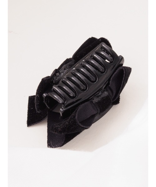 jumelle(ジュメロ)の「ベロアリボンクリップ(バレッタ/ヘアクリップ・レディース・ブラック・FREE)」の2枚目の写真