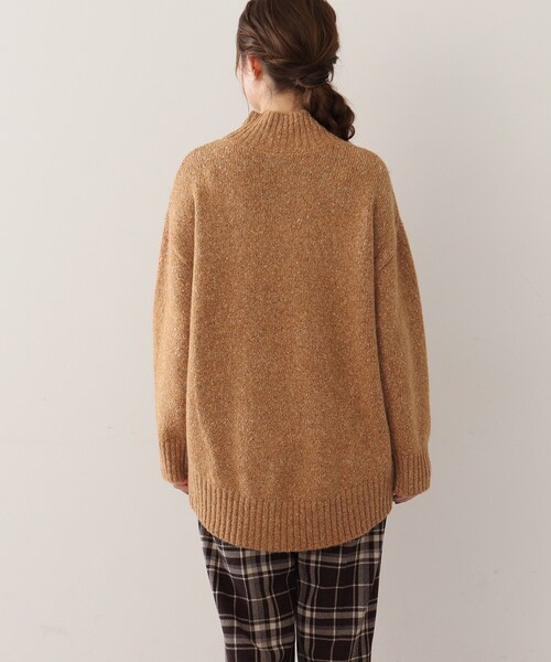 DRESKIP(ドレスキップ)の「◆【ふわふわで魅せる】ミックスカラー ハイネックニット(ニット/セーター・レディース・パープル系/グレー系その他/ライトベージュ/オレンジ/グリーン系/ピンク系・02/03)」の9枚目の写真