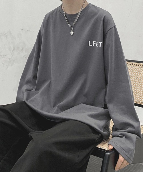 BASQUE magenta（バスクマゼンタ）の「LFET ワンポイント オーバーサイズ ロンＴ（Tシャツ/カットソー・メンズ・グレー/オレンジ/ブルー/パープル/ホワイト/ブラック/ライトブルー・FREE）」の4枚目の写真