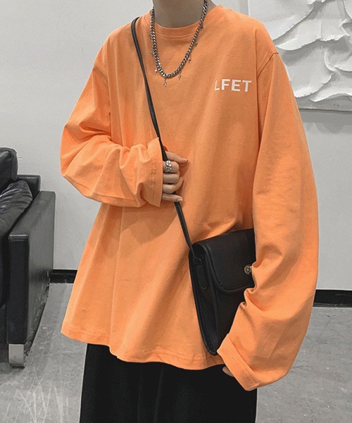 BASQUE magenta（バスクマゼンタ）の「LFET ワンポイント オーバーサイズ ロンＴ（Tシャツ/カットソー・メンズ・グレー/オレンジ/ブルー/パープル/ホワイト/ブラック/ライトブルー・FREE）」の7枚目の写真