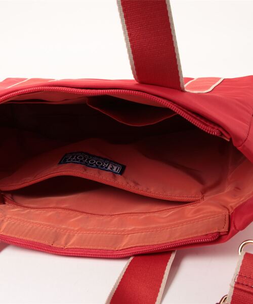 ROOTOTE(ルートート)の「ルートート/LT.A4.7pocketsーTAPE-A(ショルダーバッグ・レディース・ブラック/グレー系その他/レッド/ベージュ/ネイビー・FREE)」の17枚目の写真