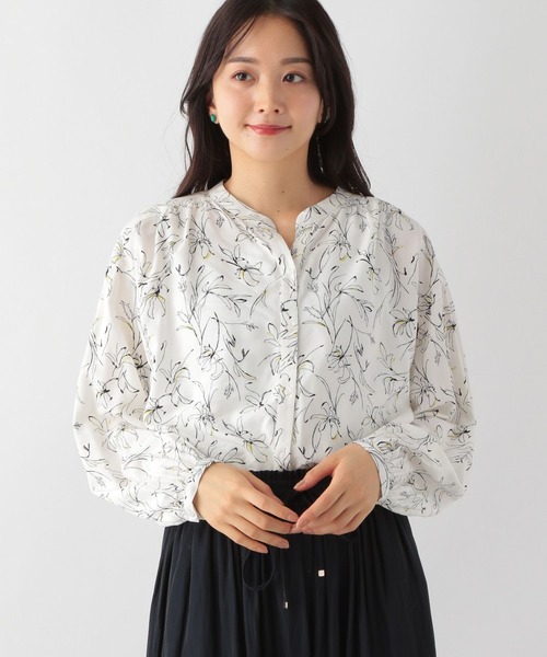 GLOBAL WORK（グローバルワーク）の「さらさらリラックスプリントブラウス長袖/163457（シャツ/ブラウス・レディース・ホワイト系その他/ベージュ系その他/ホワイト系その他3/ブラウン系その他/ホワイト系その他5/ブラック系その他2/ブラック系その他/ホワイト系その他2/ホワイト系その他4/ネイビー系・SMALL/MEDIUM/LARGE）」の12枚目の写真