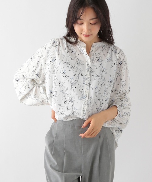 GLOBAL WORK（グローバルワーク）の「さらさらリラックスプリントブラウス長袖/163457（シャツ/ブラウス・レディース・ホワイト系その他/ベージュ系その他/ホワイト系その他3/ブラウン系その他/ホワイト系その他5/ブラック系その他2/ブラック系その他/ホワイト系その他2/ホワイト系その他4/ネイビー系・SMALL/MEDIUM/LARGE）」の15枚目の写真