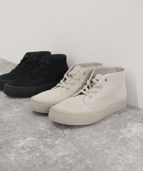 CONVERSE(コンバース)の「【CONVERSE/コンバース】CS チャッカ SK MID スニーカー(スニーカー・レディース・ベージュ/ブラック・23.5/24.5)」の3枚目の写真