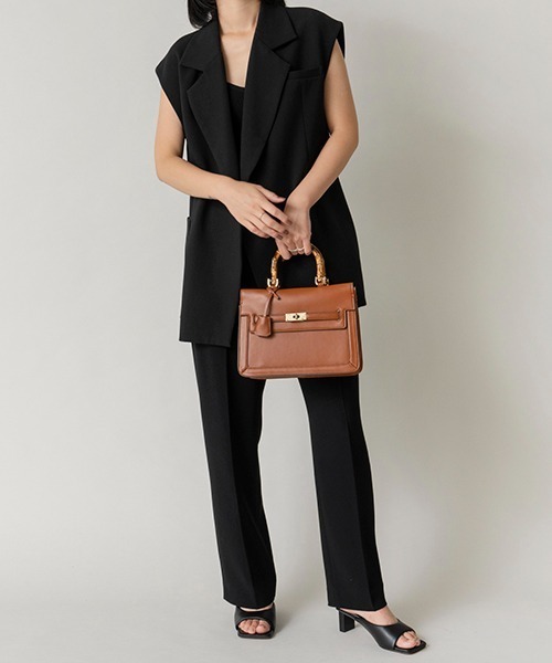 LE VERNIS(ル・ベルニ)の「LE VERNIS(ル・ベルニ)LOU BOSTON BAG(ショルダーバッグ・レディース・キャメル/ブラック・FREE)」の7枚目の写真
