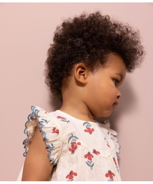 PETIT BATEAU(プチバトー)の「ダブルガーゼフリル袖ブラウス(シャツ/ブラウス・キッズ・ホワイト・18MONTH/12MONTH/24MONTH/36MONTH)」の6枚目の写真