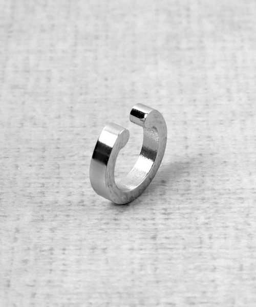 LION HEART（ライオンハート）の「LH-1 イヤーカフ（イヤーカフ・メンズ・シルバー/ブラック系その他/シルバー系その他/ブラック系その他2/ブラック系その他3/シルバー系その他2/シルバー系その他3/シルバー系その他4/ライトブラック・ONE SIZE）」の6枚目の写真