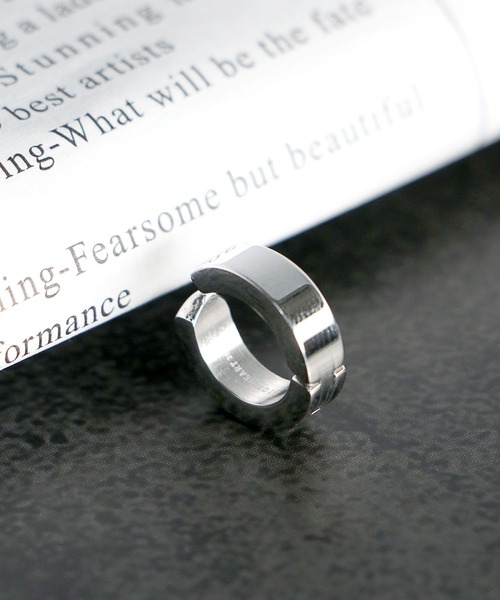 LION HEART（ライオンハート）の「LH-1 イヤーカフ（イヤーカフ・メンズ・シルバー/ブラック系その他/シルバー系その他/ブラック系その他2/ブラック系その他3/シルバー系その他2/シルバー系その他3/シルバー系その他4/ライトブラック・ONE SIZE）」の9枚目の写真