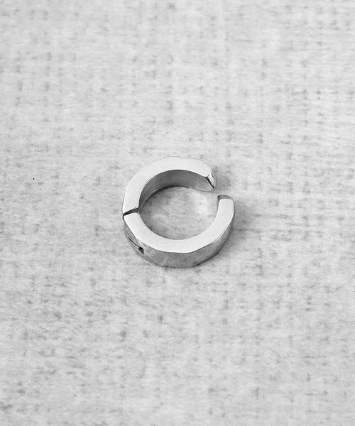 LION HEART（ライオンハート）の「LH-1 イヤーカフ（イヤーカフ・メンズ・シルバー/ブラック系その他/シルバー系その他/ブラック系その他2/ブラック系その他3/シルバー系その他2/シルバー系その他3/シルバー系その他4/ライトブラック・ONE SIZE）」の16枚目の写真