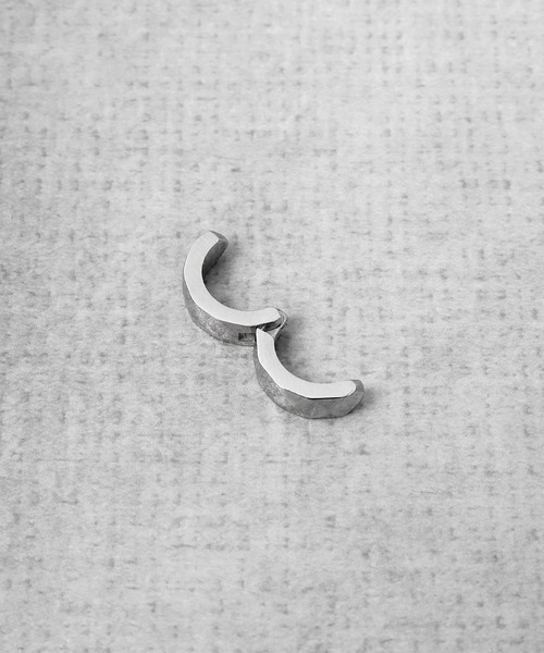 LION HEART（ライオンハート）の「LH-1 イヤーカフ（イヤーカフ・メンズ・シルバー/ブラック系その他/シルバー系その他/ブラック系その他2/ブラック系その他3/シルバー系その他2/シルバー系その他3/シルバー系その他4/ライトブラック・ONE SIZE）」の17枚目の写真