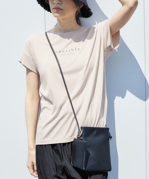 Honeys(ハニーズ)の「汗シミ軽減ロゴTシャツ(Tシャツ/カットソー・レディース・オフホワイト/ピンク/ブラック/グレイッシュベージュ/ミント・S/M/L/LL)」の1枚目の写真
