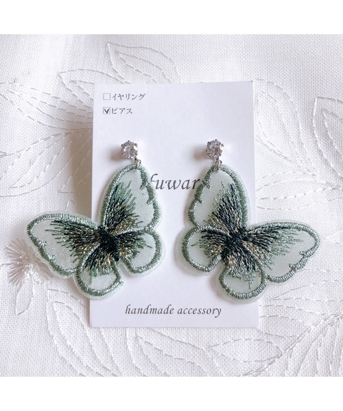 tone(トーン)の「【fuwari】ジルコニア 蝶々 ピアス(MA)(ピアス(両耳用)・レディース・ブルー/ピンク/グリーン/ゴールド・FREE)」の7枚目の写真