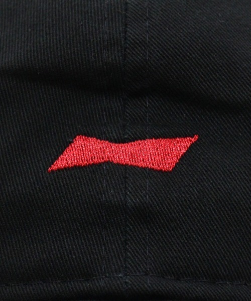 NEW ERA(ニューエラ)の「【NEW ERA】9TWENTY Budweiser バドワイザー ボウタイロゴ(キャップ・メンズ・ベージュ系その他/ダークグリーン/ブラック/ストーン・FREE)」の11枚目の写真