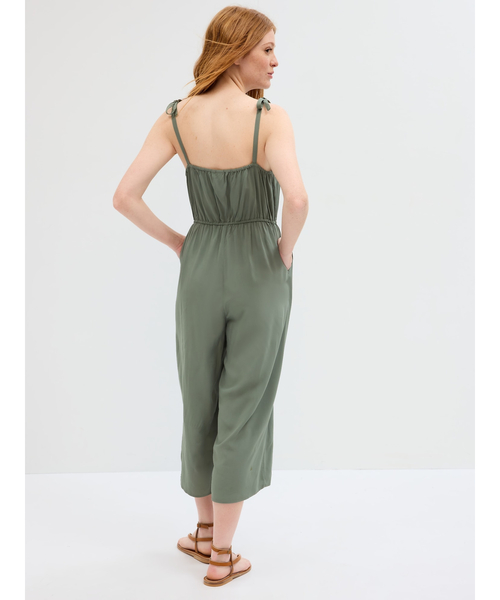 GAP(ギャップ)の「ワイド キャミソール ジャンプスーツ(サロペット/オーバーオール・レディース・ブラック/カーキ・S/XS/L/M/XXS)」の4枚目の写真