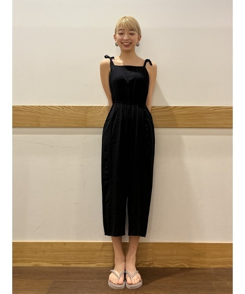 GAP(ギャップ)の「ワイド キャミソール ジャンプスーツ(サロペット/オーバーオール・レディース・ブラック/カーキ・S/XS/L/M/XXS)」の19枚目の写真