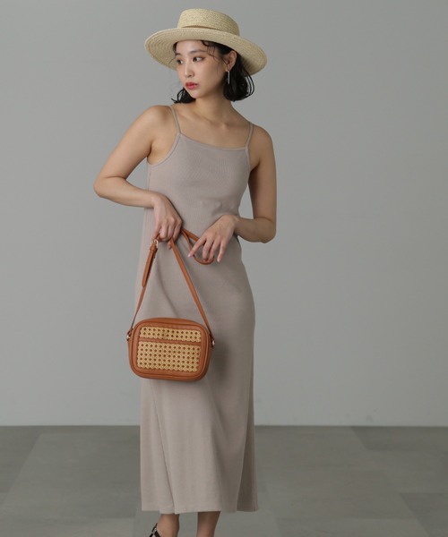 FREE'S MART（フリーズマート）の「◆カップ付リブカットソーナローキャミワンピース（ワンピース・レディース・ベージュ/ブラック・MEDIUM/SMALL）」の21枚目の写真