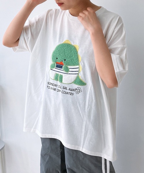 AS KNOW AS plus（アズノゥアズプラス）の「〇ふわふわアニマルTシャツ（Tシャツ/カットソー・レディース・ホワイト系2/ブラック系2/ベージュ系2/ネイビー系2/ブラック系3/ブルー系3/ホワイト系3/ベージュ系3/ホワイト系4/ブラック系4/ブルー系4/ラベンダー/ブラック系5/アイボリー系5/ホワイト系5/ブルー系5/アイボリー系6/ブルー系6/ホワイト系6/ブラック系6/ブラック系7/ブルー系7/ホワイト系7/グリーン系7/ブルー系8/ネイビー系8/ブラック系8/ホワイト系8/ホワイト系9/ブラック系9/ブルー系9/アイボリー系9/ネイビー系/ブラック系/ブルー系/ホワイト系・FREE）」の6枚目の写真