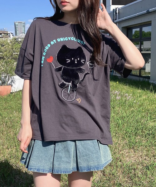 AS KNOW AS plus（アズノゥアズプラス）の「〇ふわふわアニマルTシャツ（Tシャツ/カットソー・レディース・ホワイト系2/ブラック系2/ベージュ系2/ネイビー系2/ブラック系3/ブルー系3/ホワイト系3/ベージュ系3/ホワイト系4/ブラック系4/ブルー系4/ラベンダー/ブラック系5/アイボリー系5/ホワイト系5/ブルー系5/アイボリー系6/ブルー系6/ホワイト系6/ブラック系6/ブラック系7/ブルー系7/ホワイト系7/グリーン系7/ブルー系8/ネイビー系8/ブラック系8/ホワイト系8/ホワイト系9/ブラック系9/ブルー系9/アイボリー系9/ネイビー系/ブラック系/ブルー系/ホワイト系・FREE）」の17枚目の写真