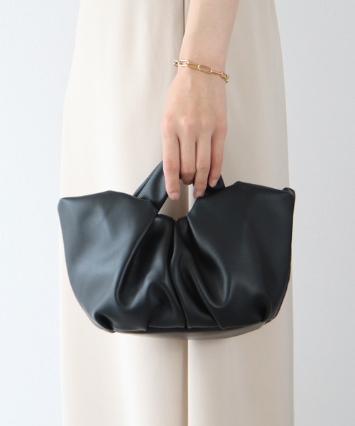 BLUEEAST（ブルーイースト）の「ギャザーハンドバッグ（ハンドバッグ・レディース・ブラック/ホワイト/ブラウン・FREE）」の5枚目の写真