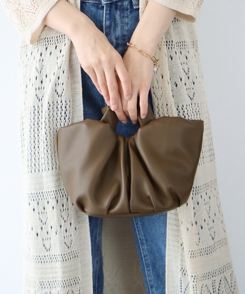 BLUEEAST（ブルーイースト）の「ギャザーハンドバッグ（ハンドバッグ・レディース・ブラック/ホワイト/ブラウン・FREE）」の15枚目の写真