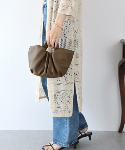 BLUEEAST（ブルーイースト）の「ギャザーハンドバッグ（ハンドバッグ・レディース・ブラック/ホワイト/ブラウン・FREE）」の16枚目の写真