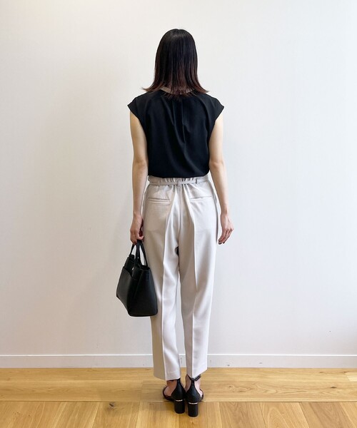 index（インデックス）の「◆リネンタッチ センタープレステーパードパンツ【イージーケア/洗濯機洗い可】（その他パンツ・レディース・ブラウン系/ライトグレー/ライトブルー/ブラック・34/36/38/40/42）」の18枚目の写真