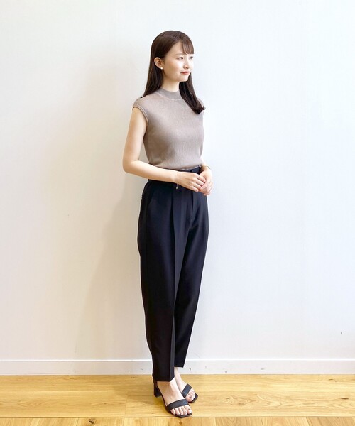 index（インデックス）の「◆リネンタッチ センタープレステーパードパンツ【イージーケア/洗濯機洗い可】（その他パンツ・レディース・ブラウン系/ライトグレー/ライトブルー/ブラック・34/36/38/40/42）」の14枚目の写真