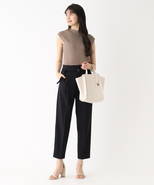 index（インデックス）の「◆リネンタッチ センタープレステーパードパンツ【イージーケア/洗濯機洗い可】（その他パンツ・レディース・ブラウン系/ライトグレー/ライトブルー/ブラック・34/36/38/40/42）」の16枚目の写真