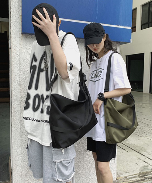 c.u.l(シーユーエル)の「ユニセックス ナイロン ショルダーバッグ cula655(ショルダーバッグ・レディース・カーキ/ブラック・FREE)」の3枚目の写真