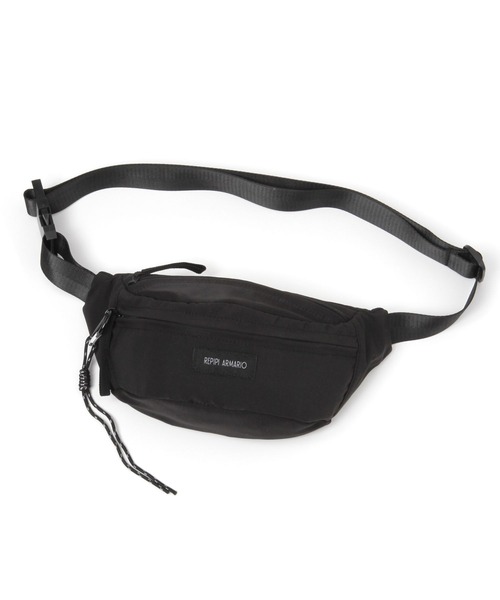 repipi armario(レピピ アルマリオ)の「シンプルボディBAG(ボディバッグ/ウエストポーチ・キッズ・アイボリー/ブラック/サックスブルー・FREE)」の5枚目の写真