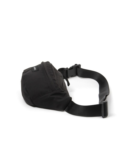 repipi armario(レピピ アルマリオ)の「シンプルボディBAG(ボディバッグ/ウエストポーチ・キッズ・アイボリー/ブラック/サックスブルー・FREE)」の6枚目の写真