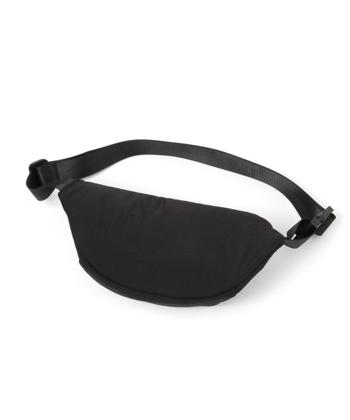 repipi armario(レピピ アルマリオ)の「シンプルボディBAG(ボディバッグ/ウエストポーチ・キッズ・アイボリー/ブラック/サックスブルー・FREE)」の7枚目の写真