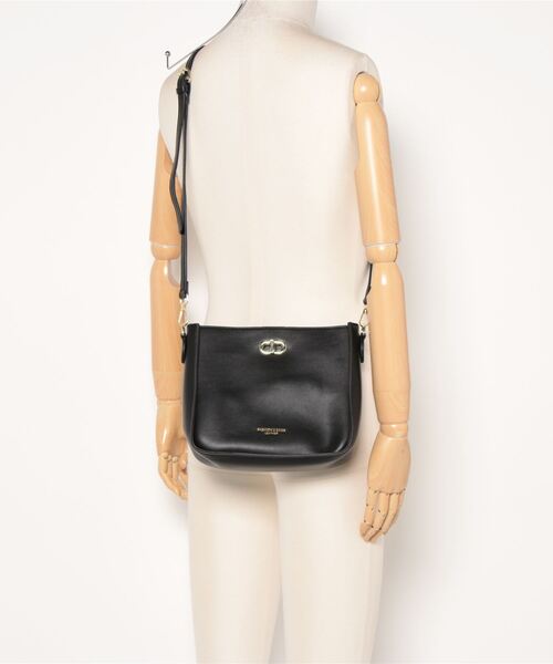 LA VORAGINE(ラ ヴォラジネ)の「2wayスクエアショルダーバッグ メッセンジャーバッグ ハンドバッグ(メッセンジャーバッグ・レディース・ブラック/アイボリー/ブラウン・FREE)」の16枚目の写真