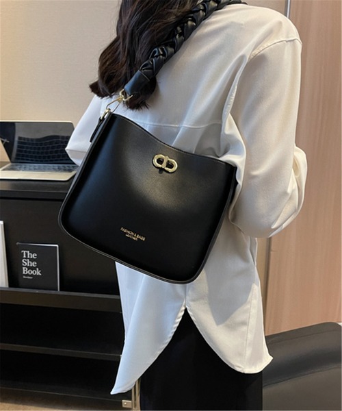 LA VORAGINE(ラ ヴォラジネ)の「2wayスクエアショルダーバッグ メッセンジャーバッグ ハンドバッグ(メッセンジャーバッグ・レディース・ブラック/アイボリー/ブラウン・FREE)」の2枚目の写真