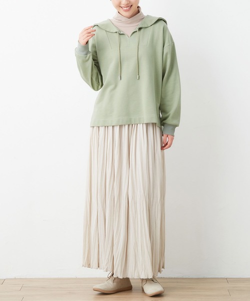 Viola e Viola(ヴィオラエヴィオラ)の「裏毛スキッパーセーラー衿プルオーバー(Tシャツ/カットソー・レディース・グリーン/ブラウン/ライトベージュ/ブラック・M/LL/L/3L)」の19枚目の写真