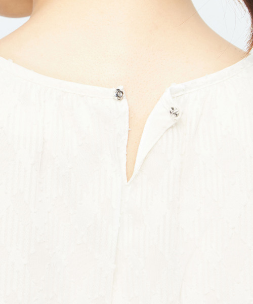 A/C DESIGN BY ALPHA CUBIC(エーシーデザインバイアルファキュービック)の「ジャガードプルオーバー(Tシャツ/カットソー・レディース・オフホワイト/ブラック・LL/L/M)」の4枚目の写真